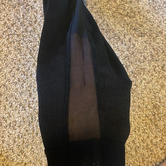 O to S Active black seamless leggings, Size L/XL, NWT - Picture 5 of 5